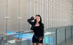 凤姐晒邓超搞怪照